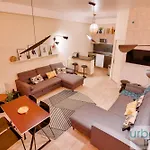 33 - Flat Av Des Champs-Elysees
